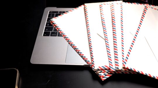 annoncée des recommandés papier sur les sites multiservices